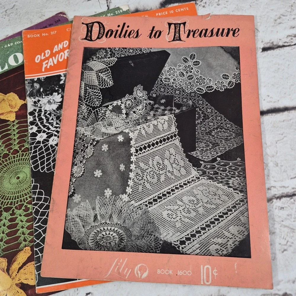 Lot Of 5 Vintage 40's Crocheting Tatting Doilies Edgings Pattern Books